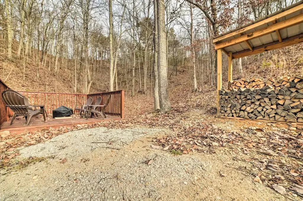 3010 Highwater Road Waverly TN 37185