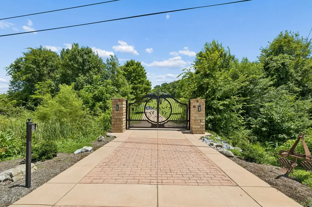 2629 Goose Creek Bypass Franklin TN 37064