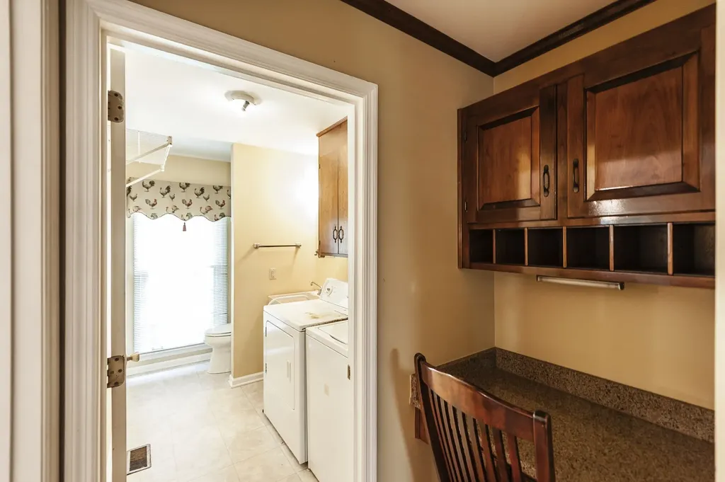 6372 Chickering Circle Nashville TN 37215