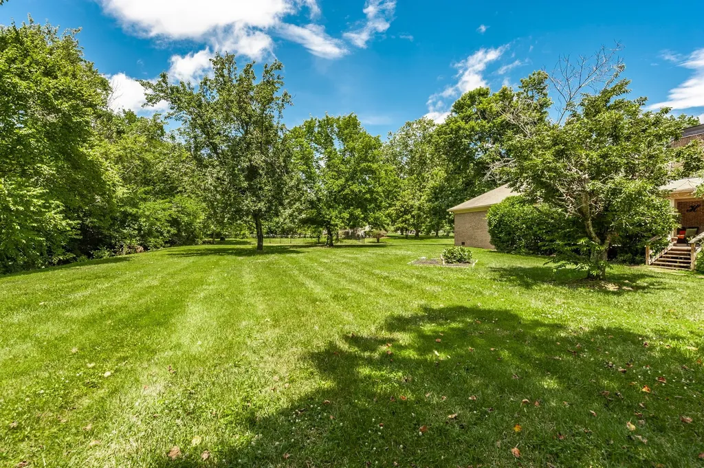 6372 Chickering Circle Nashville TN 37215