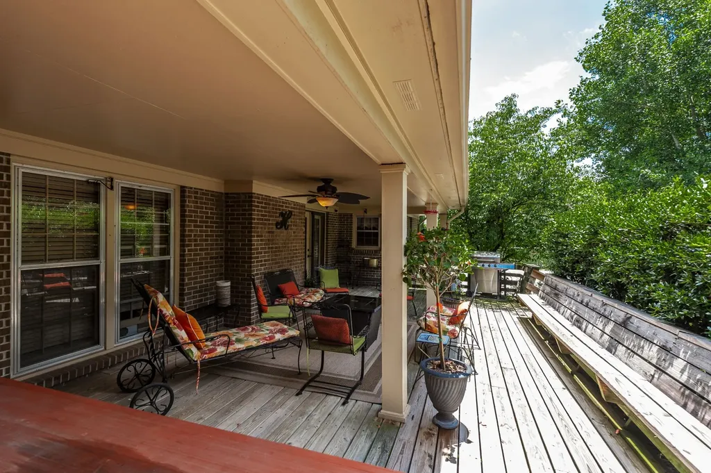 6372 Chickering Circle Nashville TN 37215