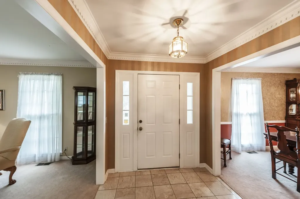 6372 Chickering Circle Nashville TN 37215
