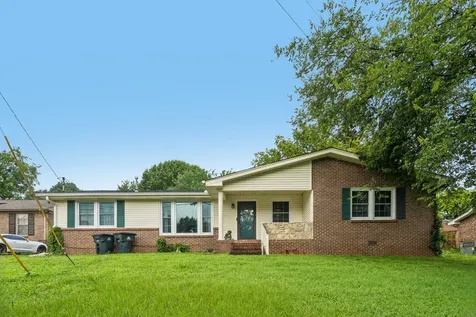 2821 Creekview Drive Nashville TN 37217