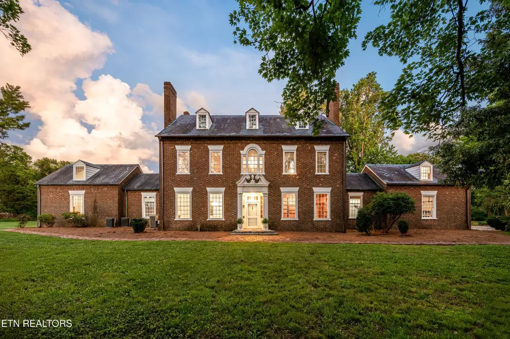 2112 Manor Drive Knoxville TN 37920