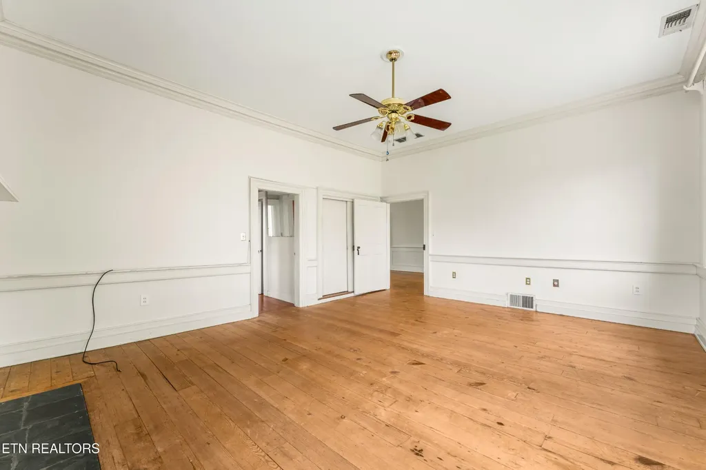 2112 Manor Drive Knoxville TN 37920