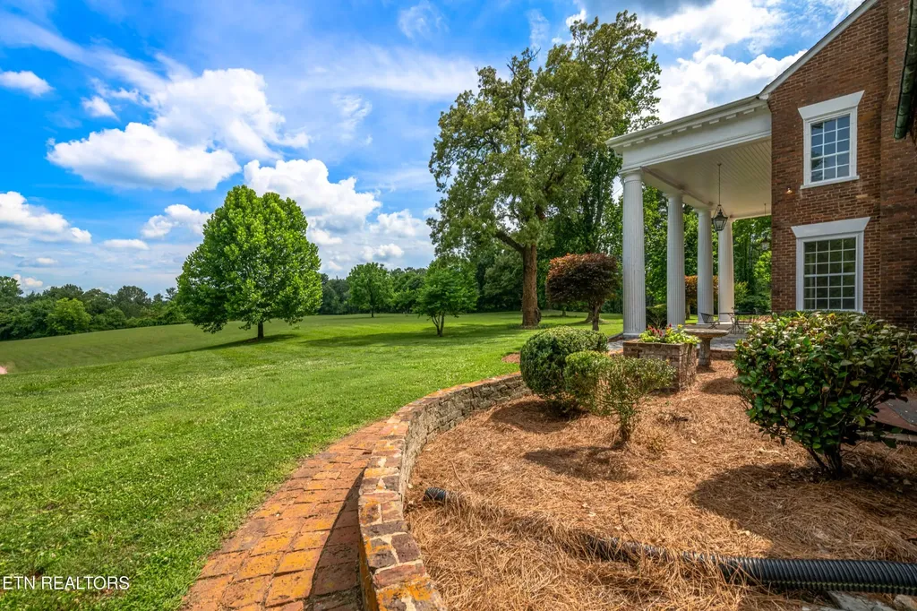 2112 Manor Drive Knoxville TN 37920