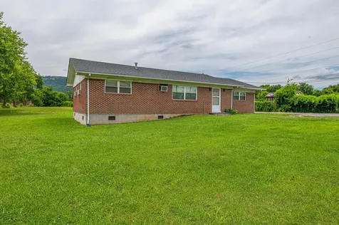175 Turner Avenue Jasper TN 37347