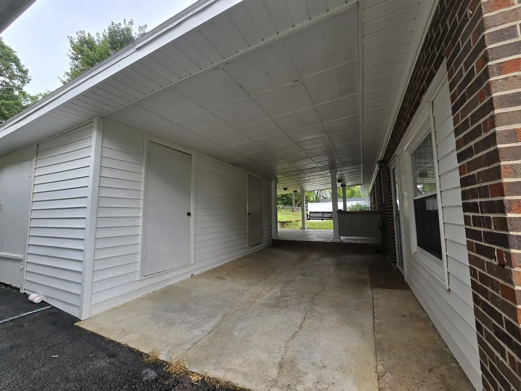 208 Caldwell Drive Columbia TN 38401