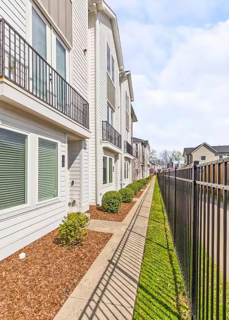 1737 Pecan Street Nashville TN 37208