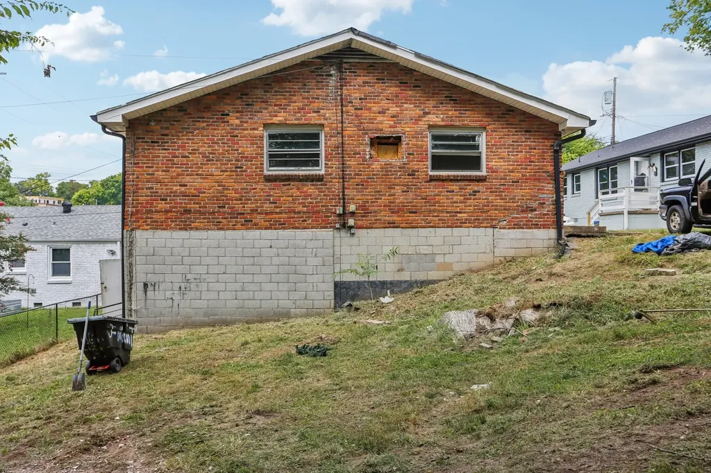 1102 Dew Street Nashville TN 37206