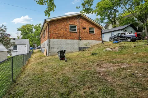 1102 Dew Street Nashville TN 37206