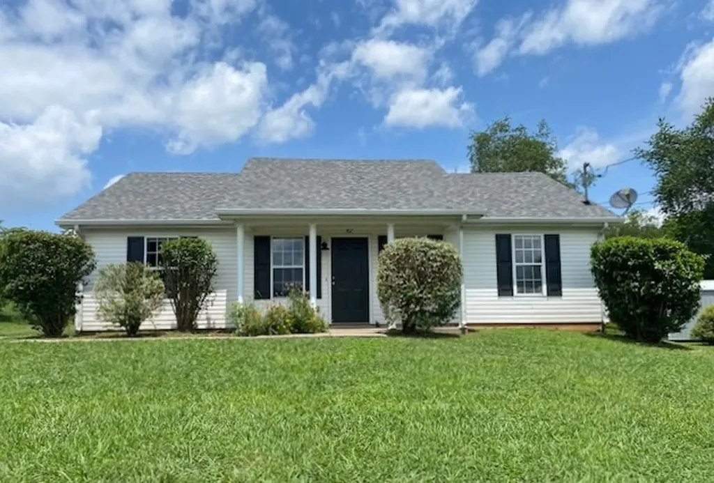 302 Fairway Green Shelbyville TN 37160