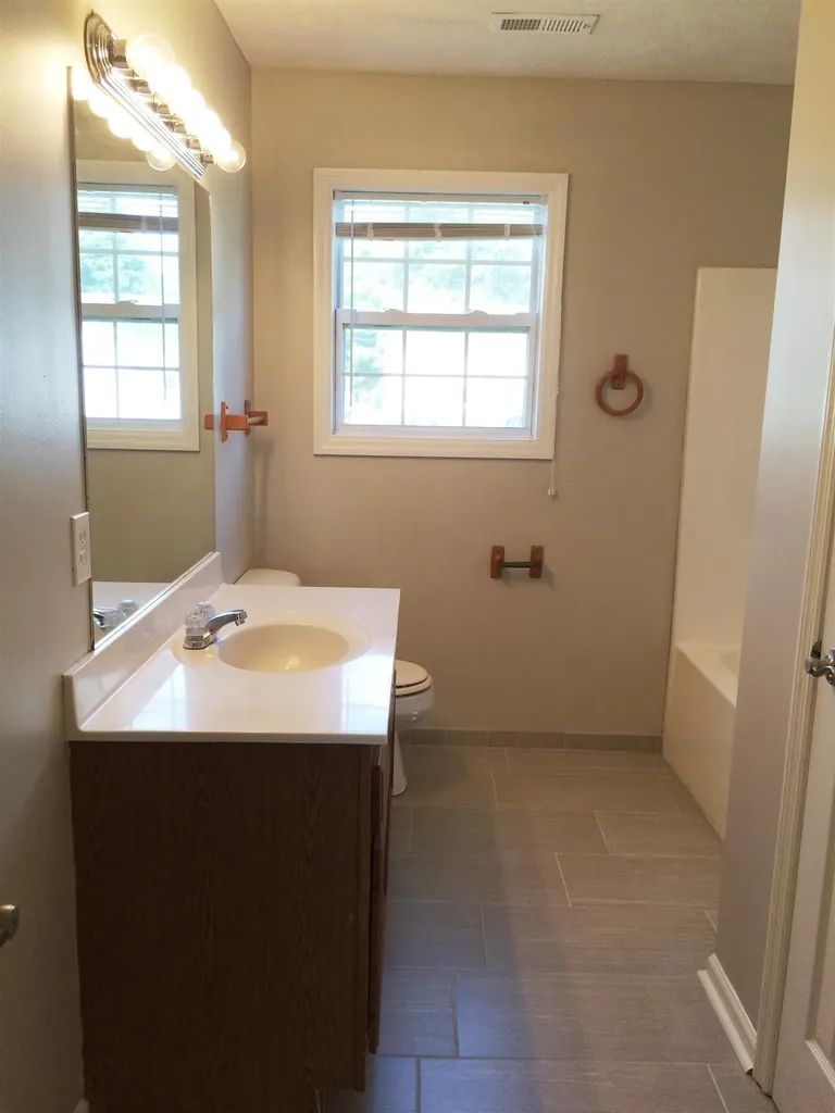 302 Fairway Green Shelbyville TN 37160