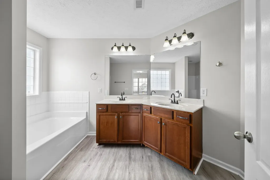 3558 Neena Court Clarksville TN 37042