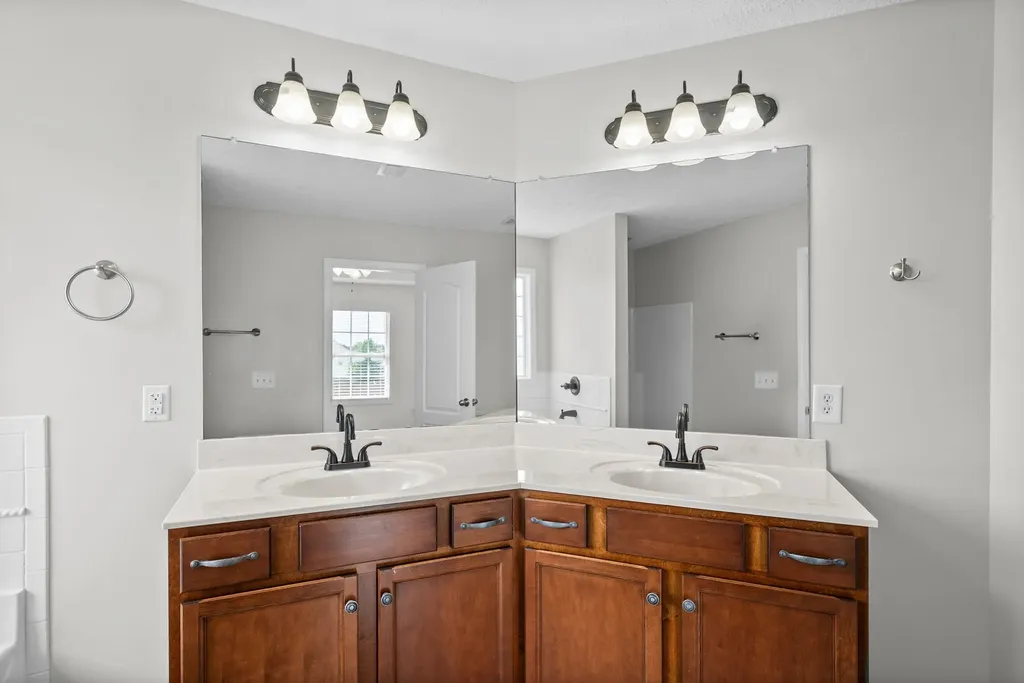 3558 Neena Court Clarksville TN 37042