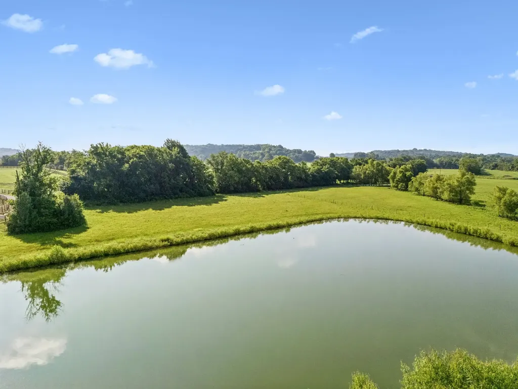 1234 Polk Lane Columbia TN 38401