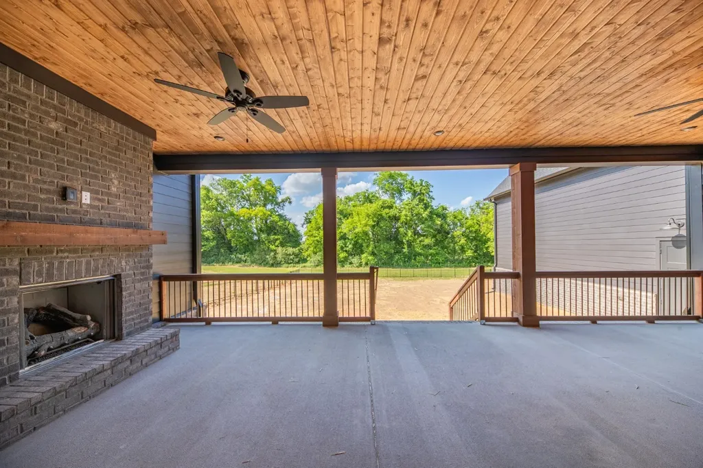 1234 Polk Lane Columbia TN 38401