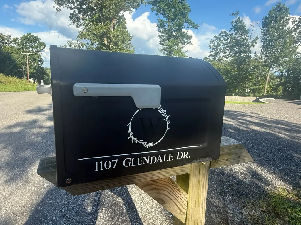 1107 Glendale Drive Dickson TN 37055