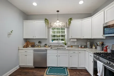 1107 Glendale Drive Dickson TN 37055