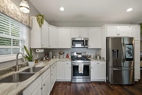 1107 Glendale Drive Dickson TN 37055