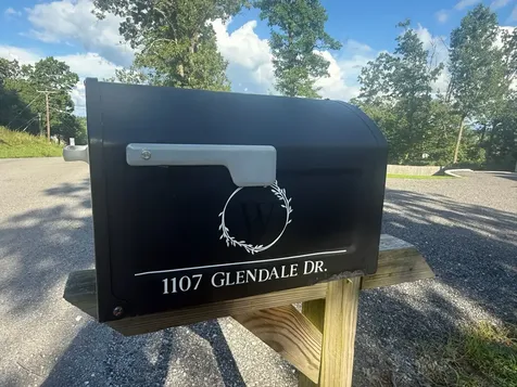 1107 Glendale Drive Dickson TN 37055