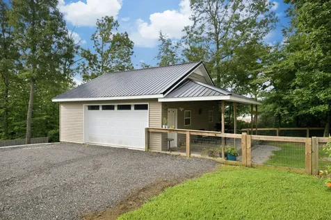 1107 Glendale Drive Dickson TN 37055