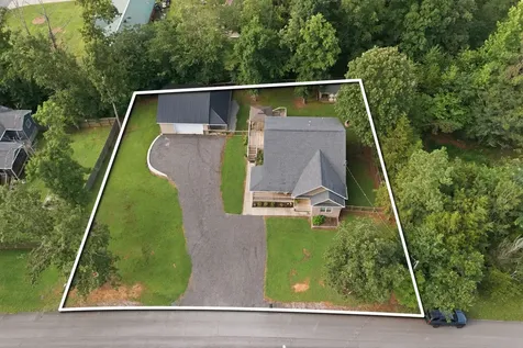 1107 Glendale Drive Dickson TN 37055