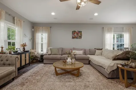 1107 Glendale Drive Dickson TN 37055