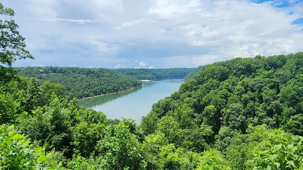 858 Harbor Green Place Sparta TN 38583