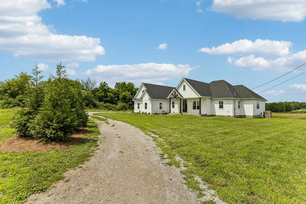 213 Jack Pickle Road Lewisburg TN 37091