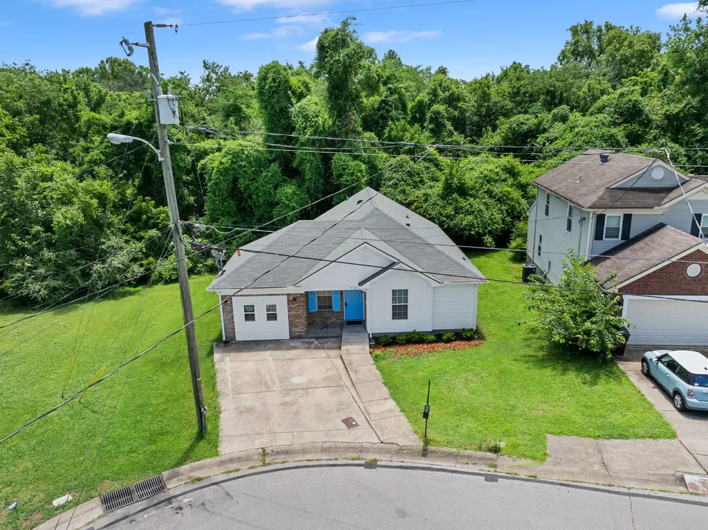 936 Santa Maria Cove Madison TN 37115