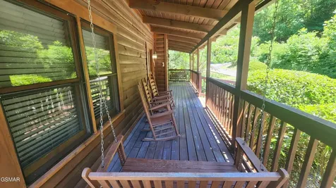 713 Golden Eagle Way Pigeon Forge TN 37863