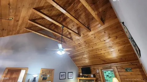 713 Golden Eagle Way Pigeon Forge TN 37863