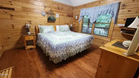 713 Golden Eagle Way Pigeon Forge TN 37863