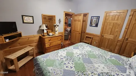 713 Golden Eagle Way Pigeon Forge TN 37863