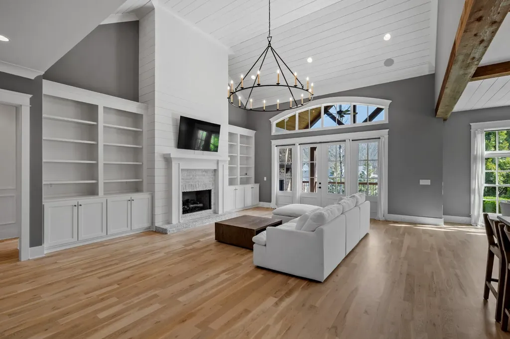 8472 Heirloom Boulevard College Grove TN 37046