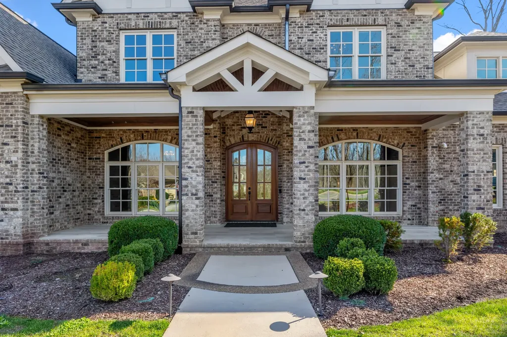 8472 Heirloom Boulevard College Grove TN 37046