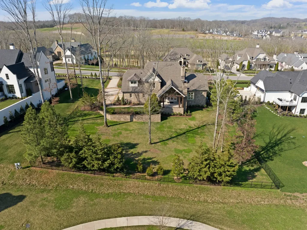 8472 Heirloom Boulevard College Grove TN 37046