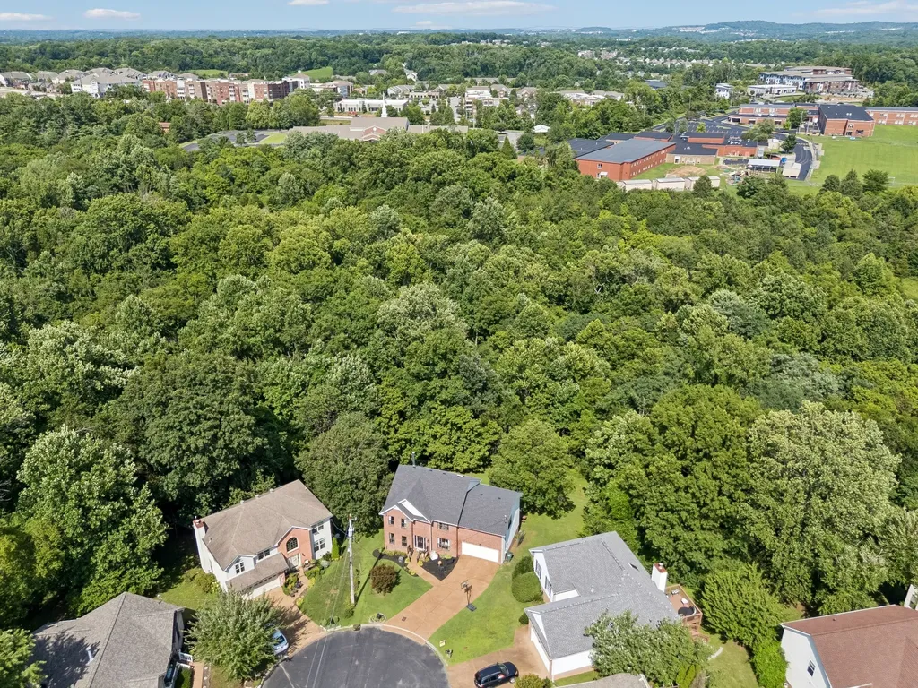 108 Woodfield Court Nashville TN 37211