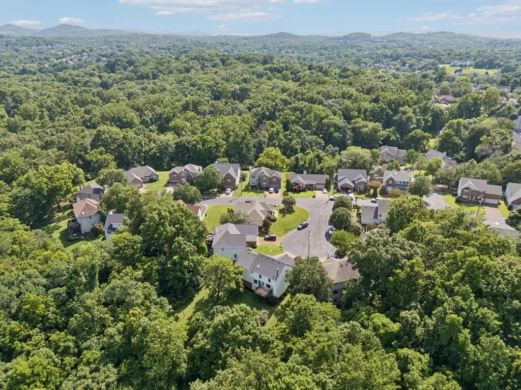 108 Woodfield Court Nashville TN 37211