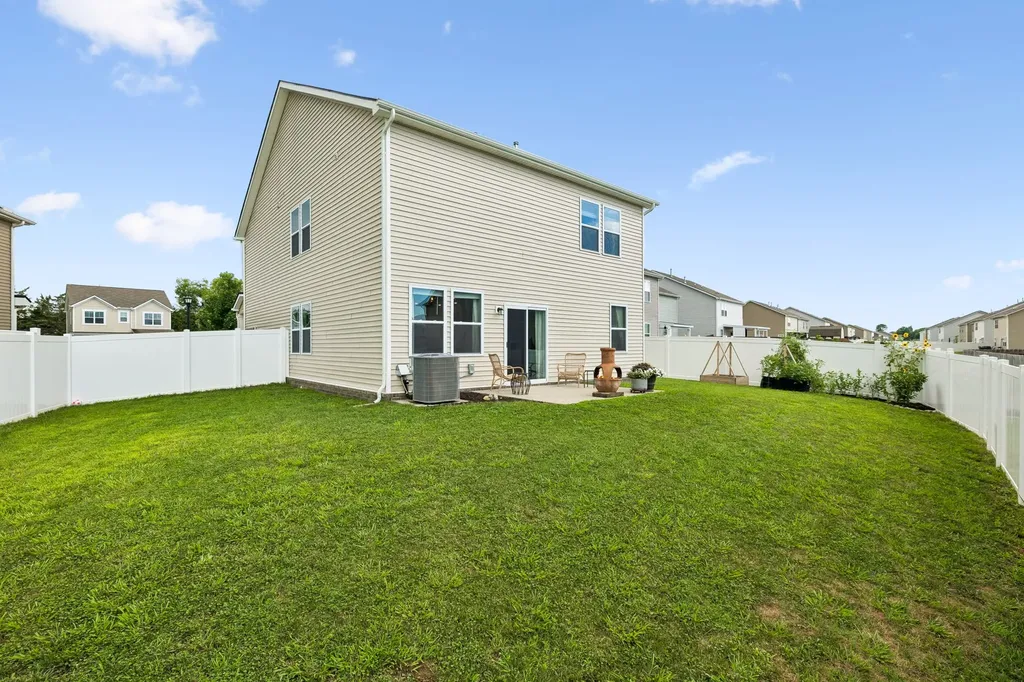 1004 Baltusrol Lane Lebanon TN 37087
