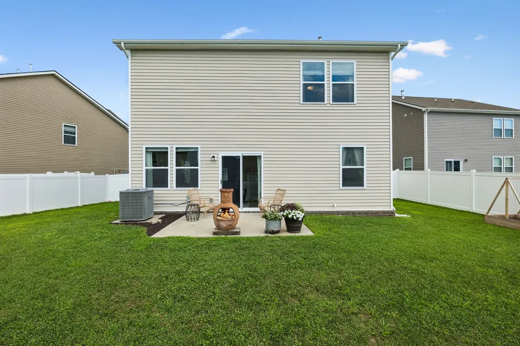 1004 Baltusrol Lane Lebanon TN 37087