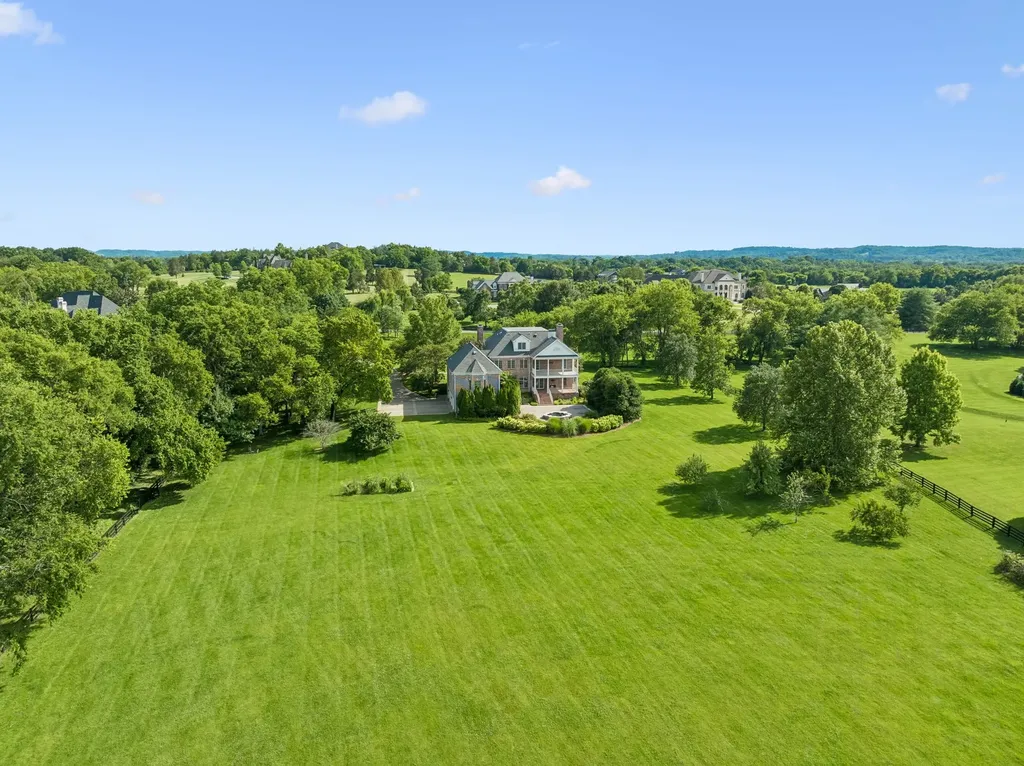 2420 Hidden River Lane Franklin TN 37069