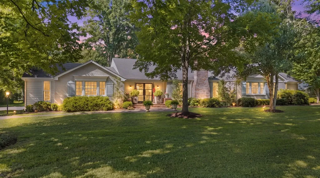 1018 Gateway Lane Nashville TN 37220