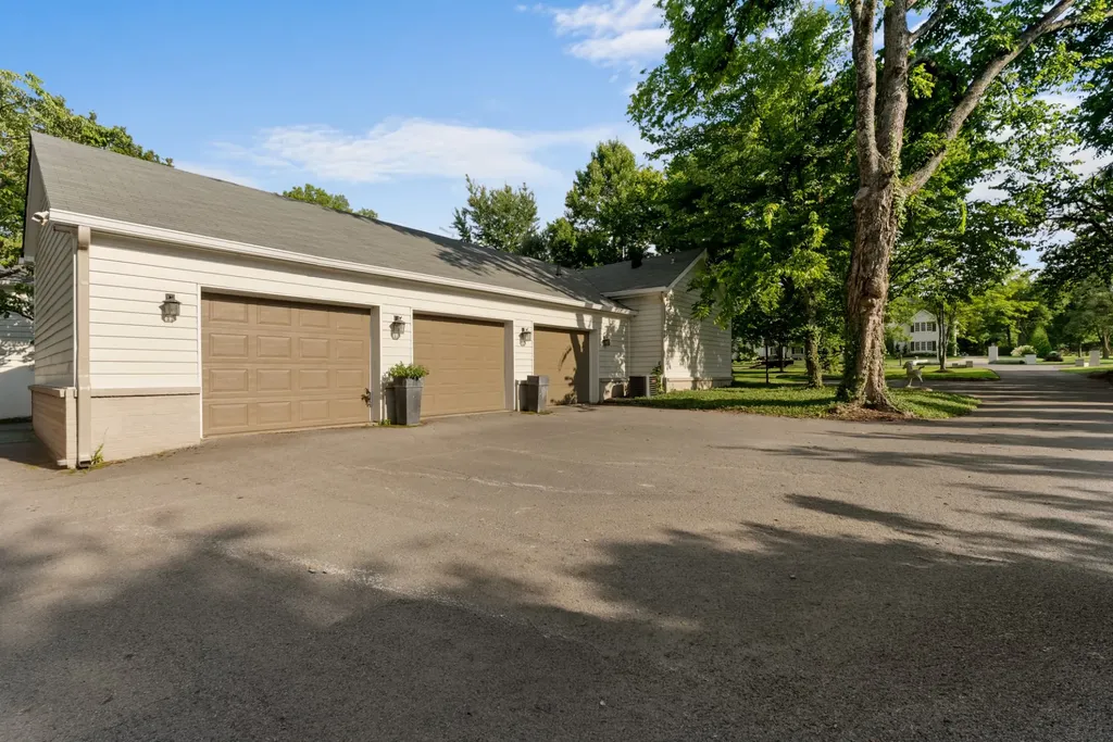 1018 Gateway Lane Nashville TN 37220