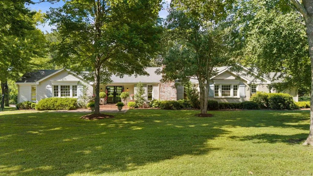 1018 Gateway Lane Nashville TN 37220