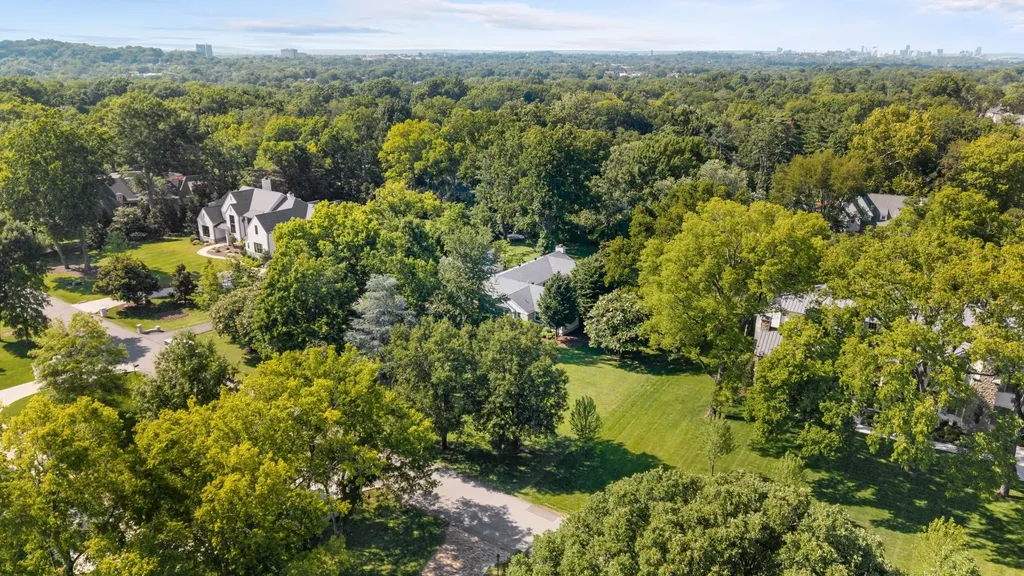 1018 Gateway Lane Nashville TN 37220