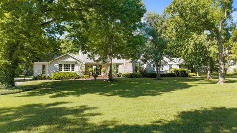 1018 Gateway Lane Nashville TN 37220