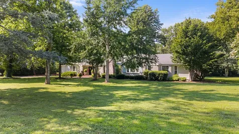1018 Gateway Lane Nashville TN 37220