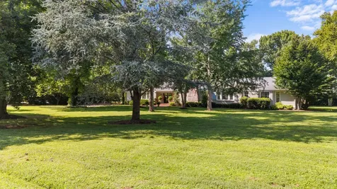 1018 Gateway Lane Nashville TN 37220